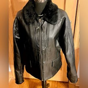 VTG Current Seen Womens Black Faux Leather Aviator Bomber Jacket Fur Collar L